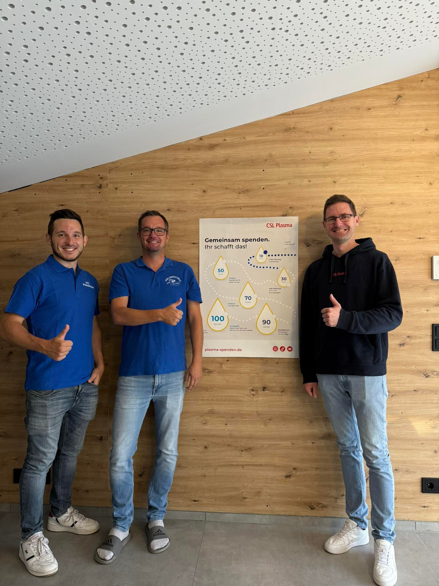 Startschuss der Aktion - Sascha Schmidt von CSL Plasma war bei uns zu Besuch um zusammen Werbung für die Spendenaktion zu machen.